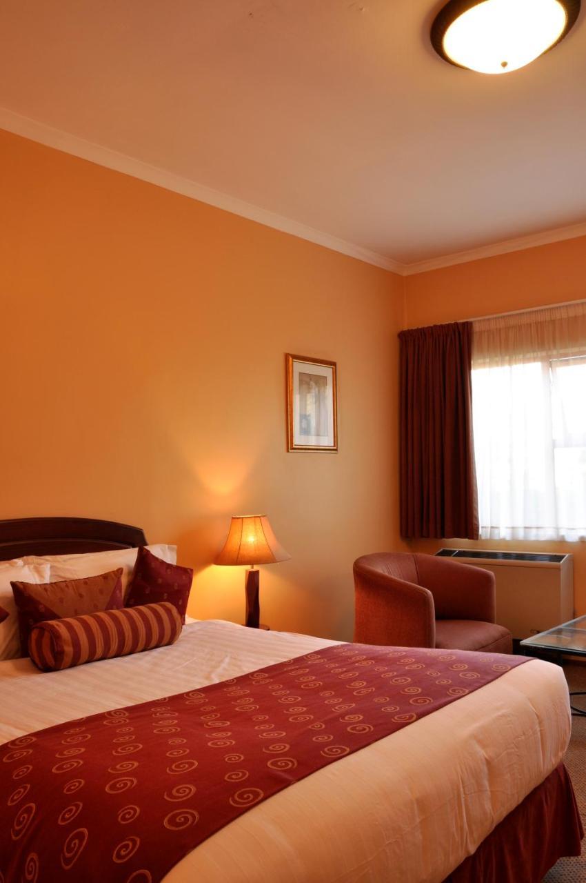 Crossroads Hotel Lilongwe Ngoại thất bức ảnh